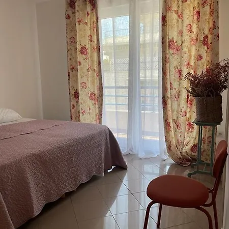2/3 Pièces Avec Terrasse à Nizza
