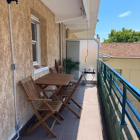 2/3 Pièces Avec Terrasse à * Nizza