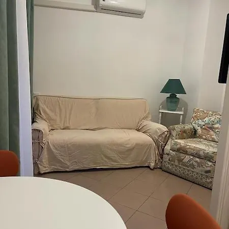 Διαμέρισμα 2/3 Pieces Avec Terrasse A *